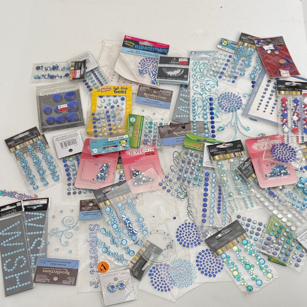 Recollections Blue acrylic rhinestone Embellishment most new some partial
